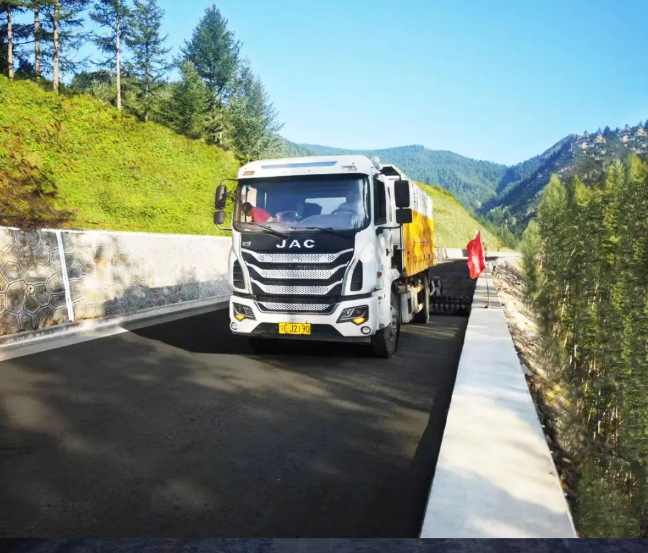 建設?邁進‖奮楫揚帆 賡續前行